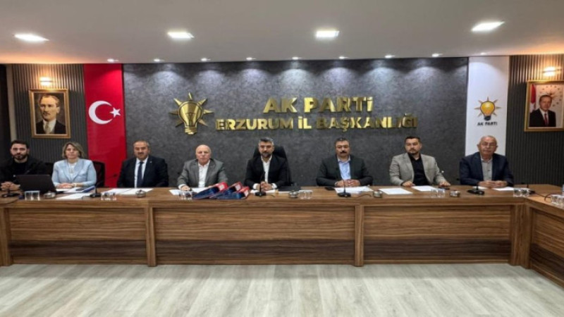 AK Parti Grubu, Küçükoğlu ve Sekmen ile bir araya geldi