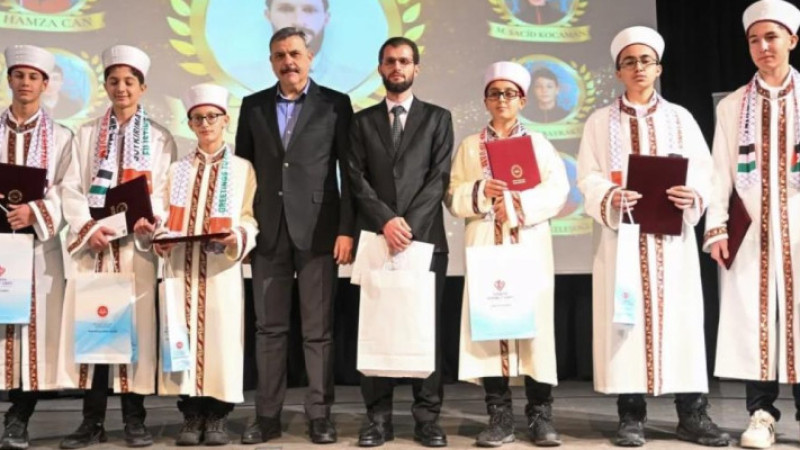 71 öğrencinin hafızlık gururu taçlandırıldı
