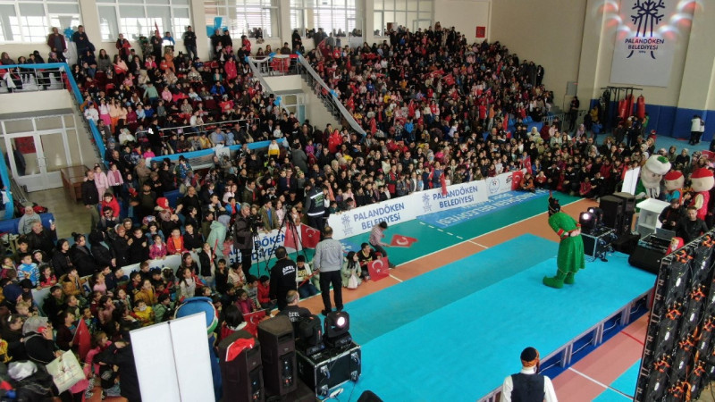 Depremzede Çocuklar Palandöken Çocuk Şenliğinde buluştu