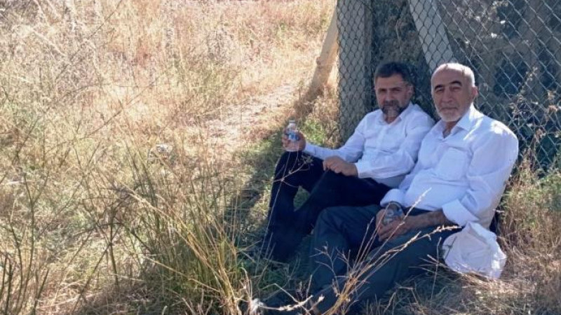 Ertek ve Uçar'ın su molası gündeme oturdu