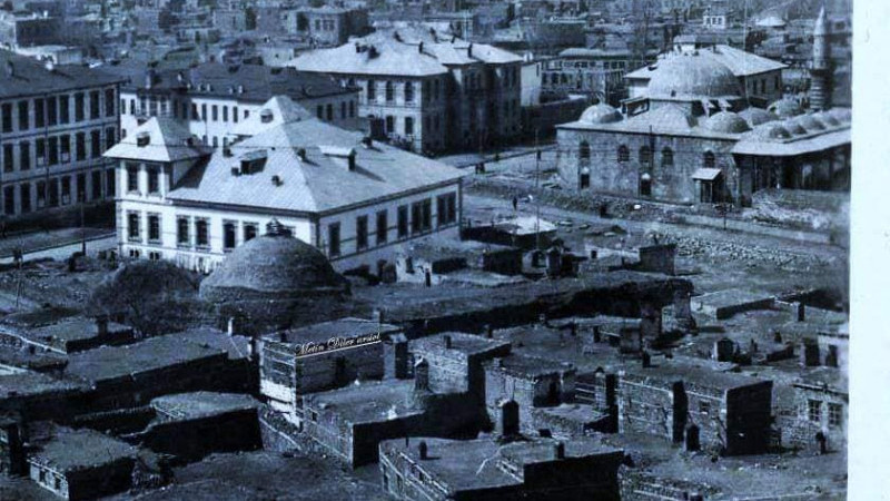 Bütün Erzurumlular bu binayı aynı yerinde istiyor
