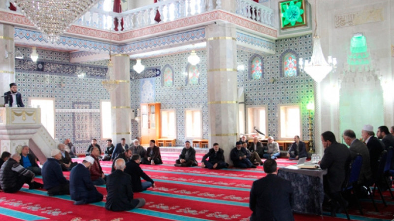 Erzurum'da din görevlileri hafızlıkta yarıştı