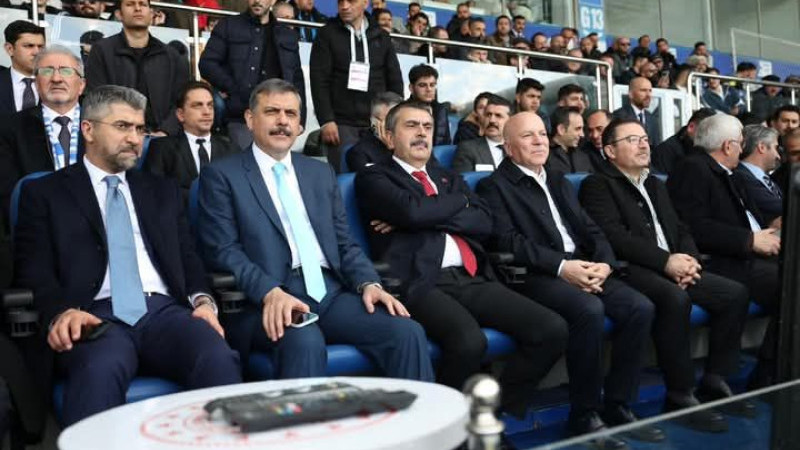 Bakan Tekin; 
