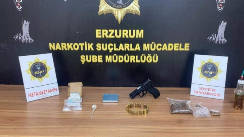  Erzurum'da narkotik ekipleri 6 kişiyi gözaltına aldı