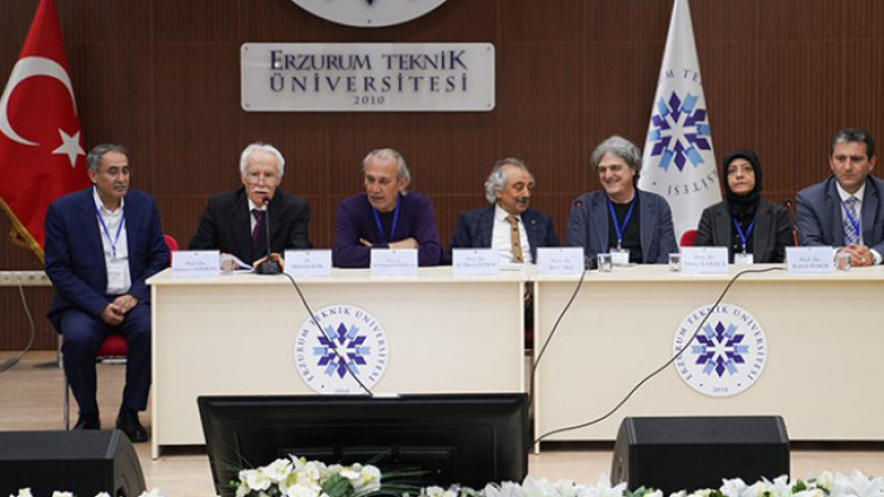 ETÜ Nurettin Topçu’yu Anma Sempozyumu Düzenledi