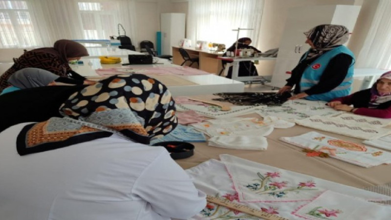 Erzurum TDV Kadın Kolları hayırda yarışıyor