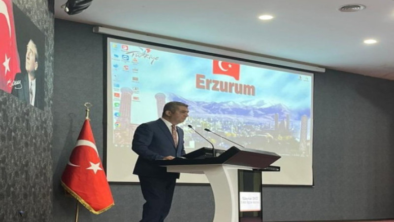 81 ilden gelenlerle Erzurum'da eğitim zirvesi düzenlendi