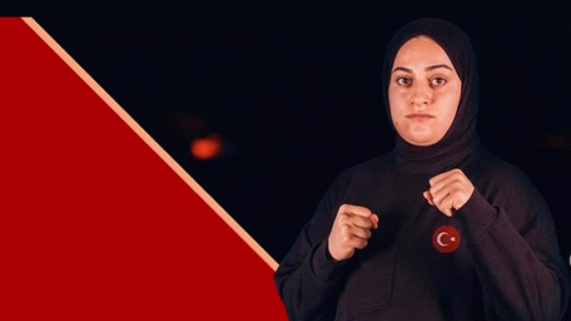ETÜLÜ Düztaş, Boksta Dünya üçüncüsü oldu