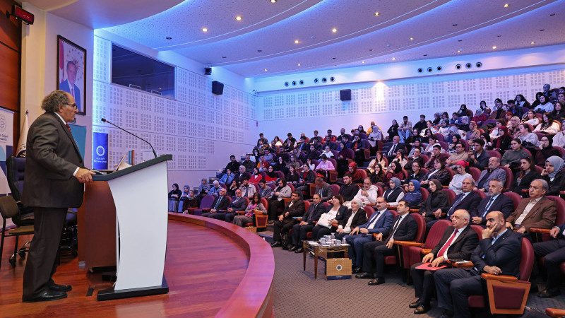 Bilim ve Kültürün Ortak Dili: Nizami Gencevî