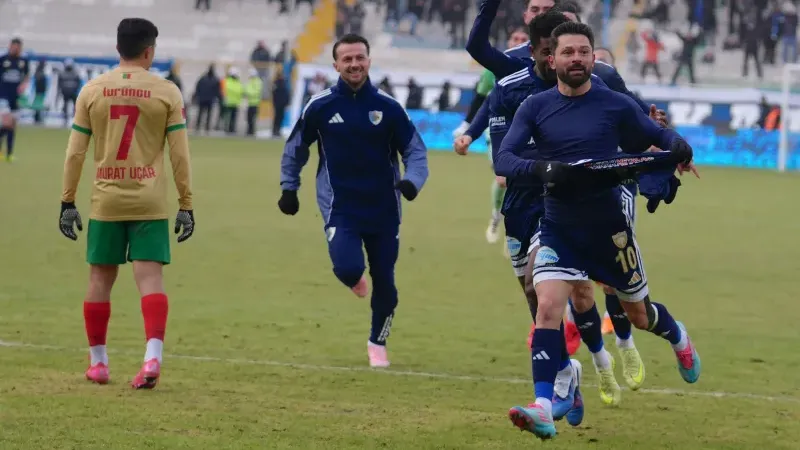 Dadaş Lideri Devirdi 2-0