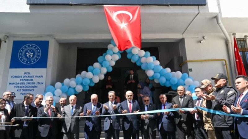 Erzurum'da TDV yükseköğrenim kız yurdu törenle açıldı