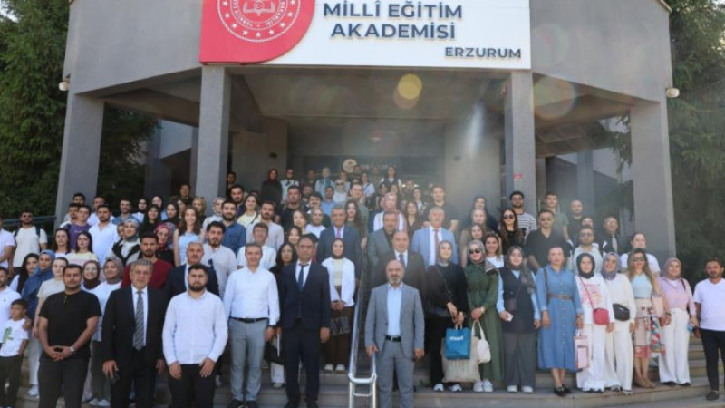 Geleceğin öğretmenleriyle buluştular